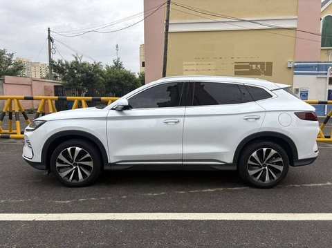 صورة BYD Song PLUS EV رقم 3