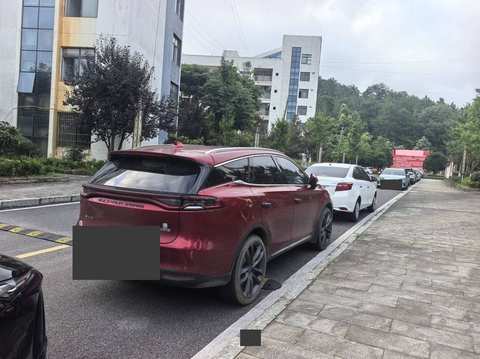 Фото BYD Tang EV — 3