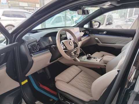BYD Tang EV photo 2