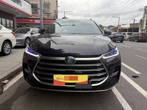 BYD Tang EV foto 2