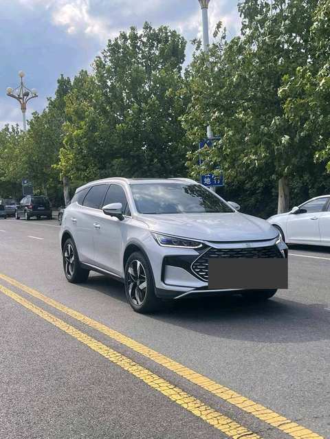 BYD Tang EV photo 3