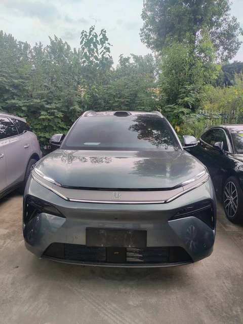 BYD Tang EV photo 2