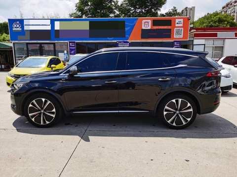 BYD Tang EV photo 3