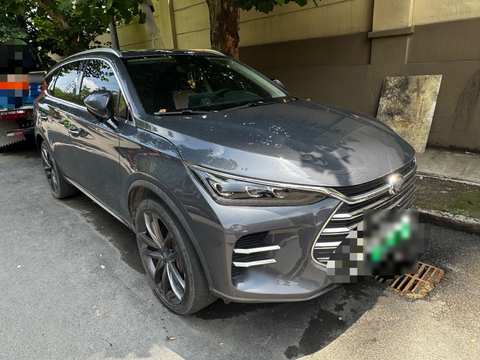BYD Tang EV photo 3