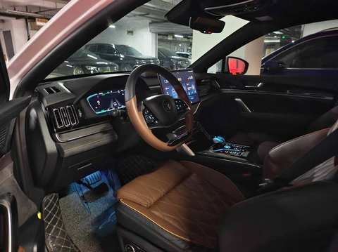 BYD Tang EV photo 2