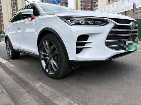 BYD Tang EV photo 2