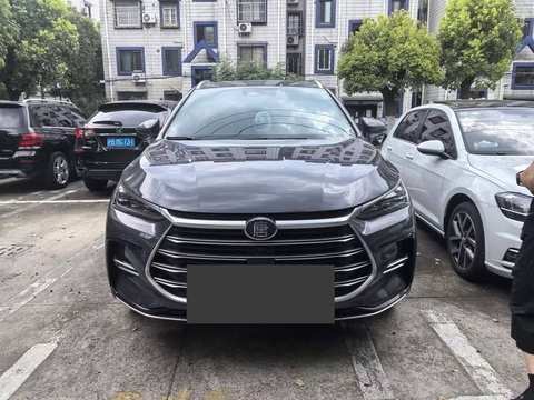Photo du BYD Tang EV 3