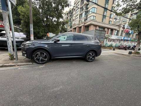 BYD Tang EV foto 3